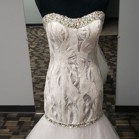 Blush,prom,white, strapless, mermaid, size 8 - Picture 2 of 14